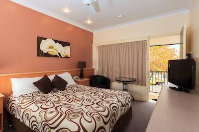 بست وسترن متل فارینگتون