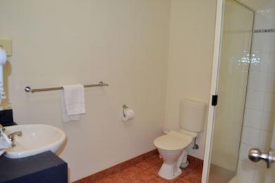 بست وسترن بولوارد لج