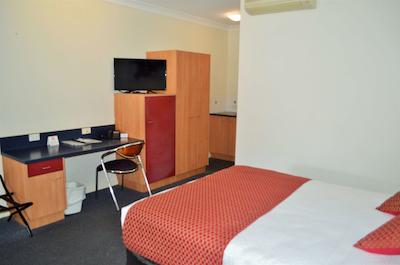 بست وسترن بولوارد لج