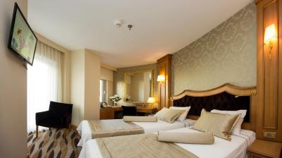 اپریلیس هتل