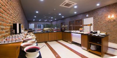 اپریلیس هتل