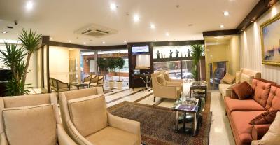 اپریلیس هتل