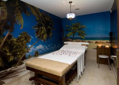 اپریلیس هتل