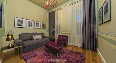 نار سوئیتس پرا