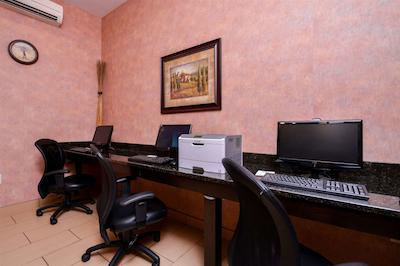 بست وسترن پلاس فردریکتون هتل اند سویتز