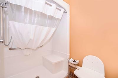 بست وسترن پلاس فردریکتون هتل اند سویتز