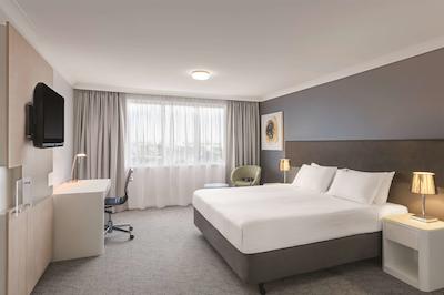 رندزووز هتل پرد سنترال