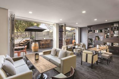 رندزووز هتل پرد سنترال