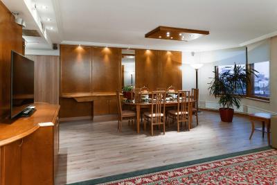 آزیموت هتل اسمولنسکایا مسکو