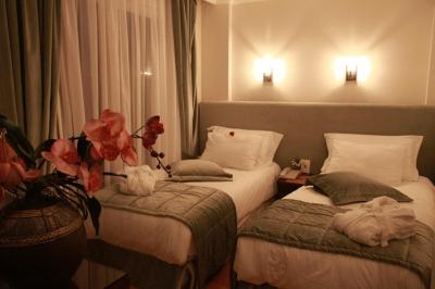 تریا الگانس استانبول