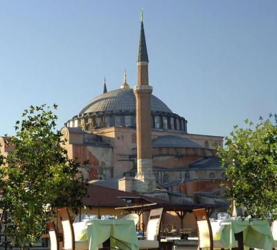 تریا الگانس استانبول