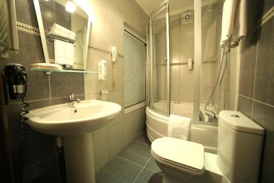 تریا الگانس استانبول