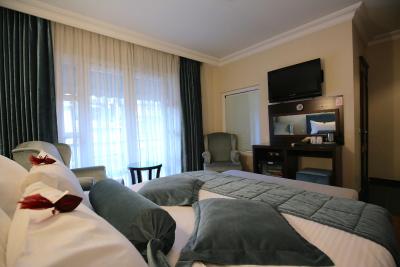 تریا الگانس استانبول