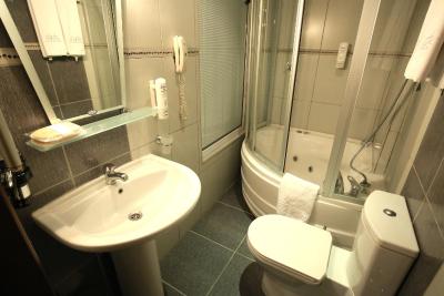 تریا الگانس استانبول