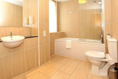 بست وسترن اینورکارس هتل