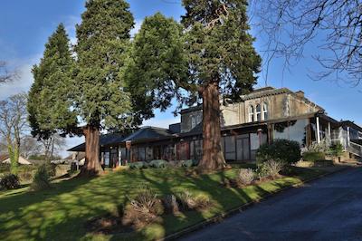 بست وسترن اینورکارس هتل