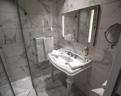 گراند هتل بلوو-گراندپلاس