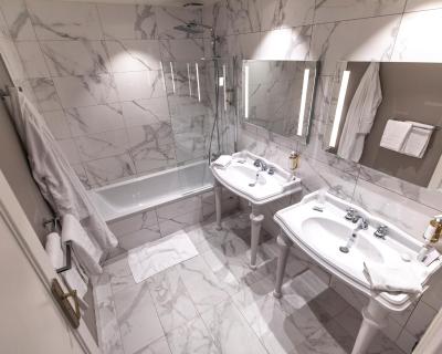 گراند هتل بلوو-گراندپلاس