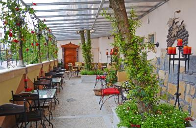 بست وسترن آنتئا پالاس هتل اند اسپا