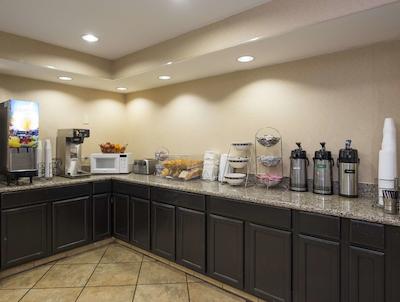 رد روف این اند سویتز سینسیناتی نرد-ماسُن