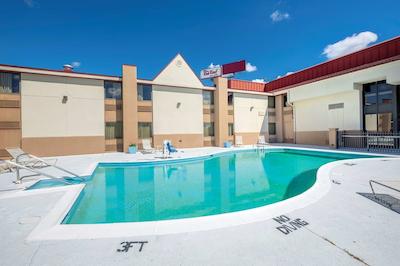 رد روف این اند سویتز سینسیناتی نرد-ماسُن