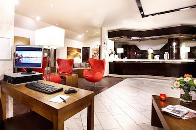 هتل دوسلدرف سیتی بای تولیپ این