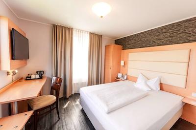 بست وسترن هتل ام کاستل