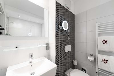 بست وسترن پلاس پارختل ولبرت