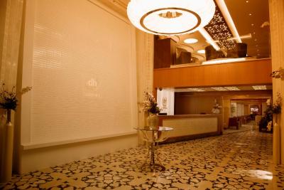 دارک هیل هتل