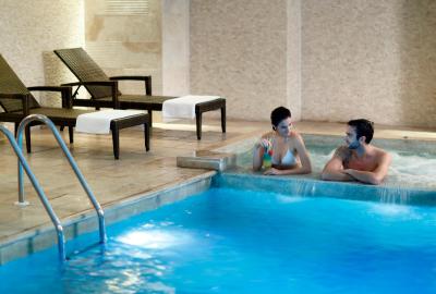 دارک هیل هتل