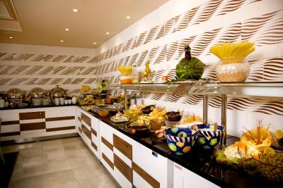 دارک هیل هتل