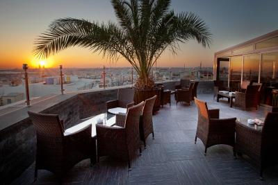 دارک هیل هتل