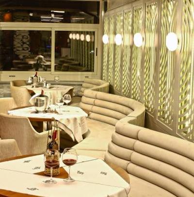 دارک هیل هتل