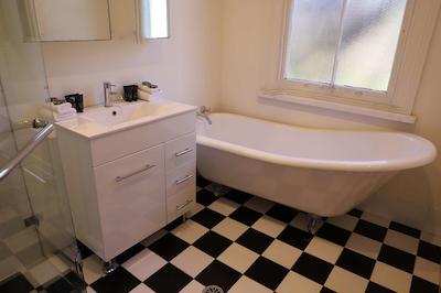 بست وسترن پلاس گولبورن