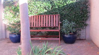 بست وسترن پلاس گولبورن