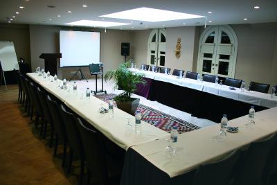 جلال سلطان هتل اسپشیال کلس