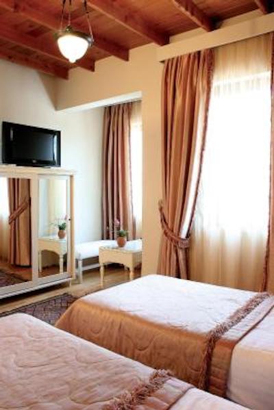 جلال سلطان هتل اسپشیال کلس