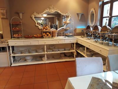 جلال سلطان هتل اسپشیال کلس