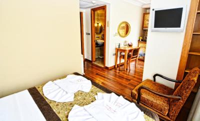 سانتا اوتامان هتل