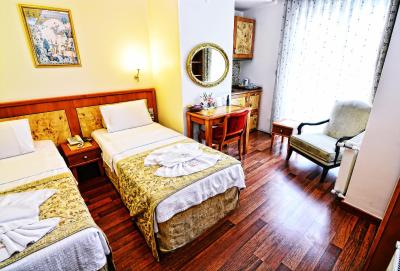 سانتا اوتامان هتل