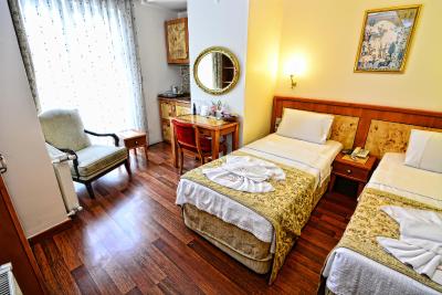 سانتا اوتامان هتل