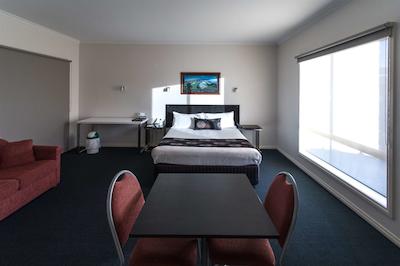 بست وسترن میل پارک متر این