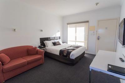 بست وسترن میل پارک متر این