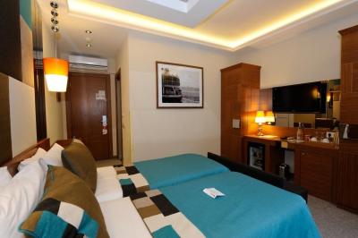 کالج تکسیم هتل