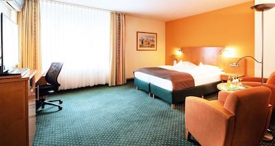 بست وسترن پلاس استوبنهف هتل