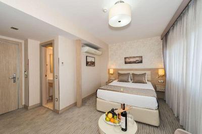 گالاتا لا بلا هتل