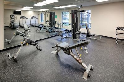 رد لین هتل هوستون اینترکنتیننتال آیرپرت