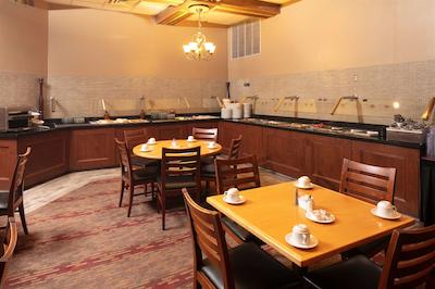 رد لین هتل هوستون اینترکنتیننتال آیرپرت