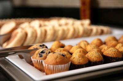 رد لین هتل هوستون اینترکنتیننتال آیرپرت