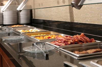 رد لین هتل هوستون اینترکنتیننتال آیرپرت